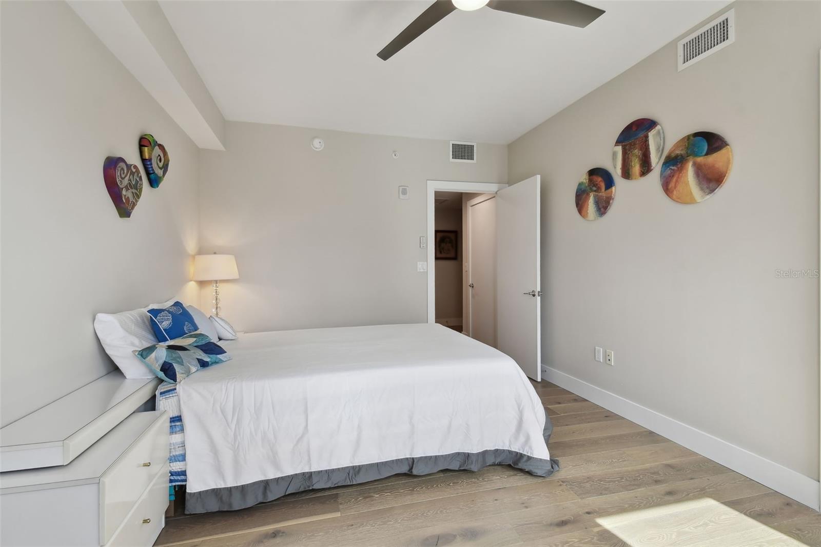 Image 40 of 62 For 199 Dali Boulevard 607