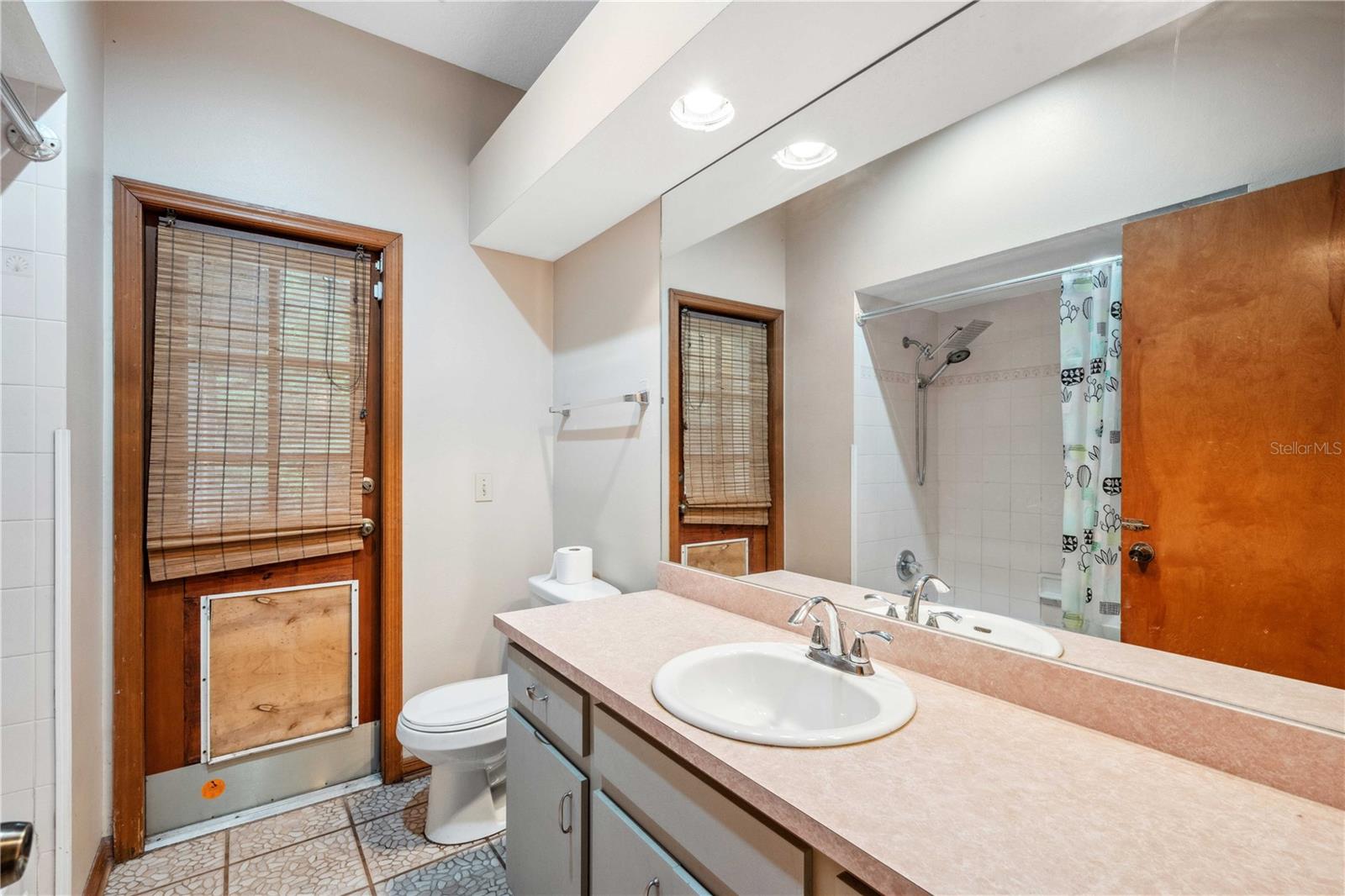 Image 34 of 60 For 4744 Burlington Road