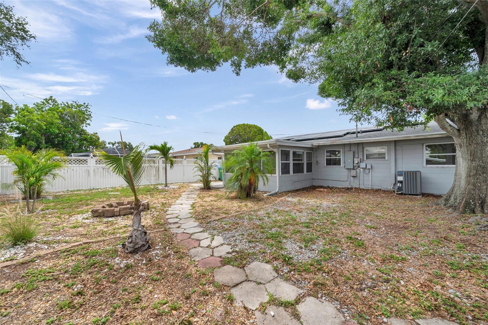 Image 26 of 31 For 6497 43rd Avenue N