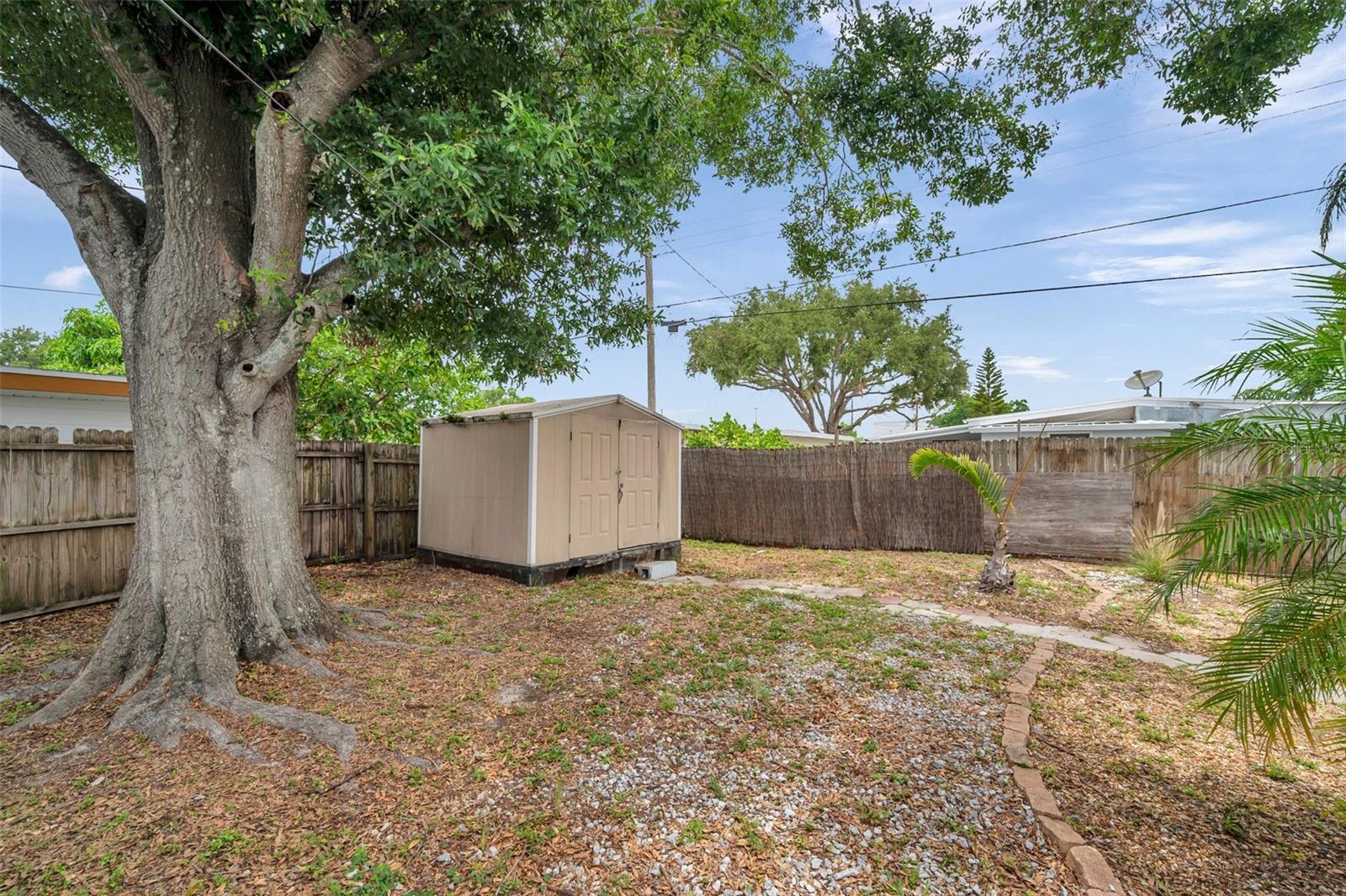 Image 28 of 31 For 6497 43rd Avenue N
