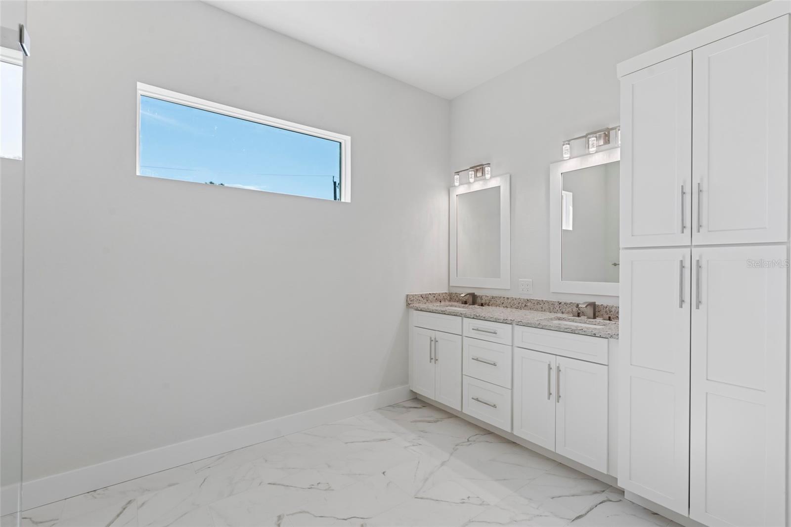 Image 11 of 20 For 25434 Alicante Drive