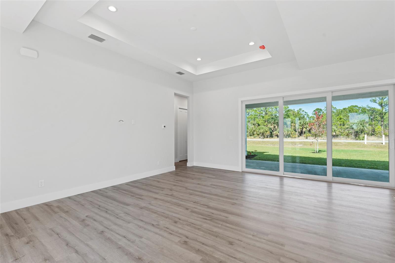 Image 14 of 20 For 25434 Alicante Drive