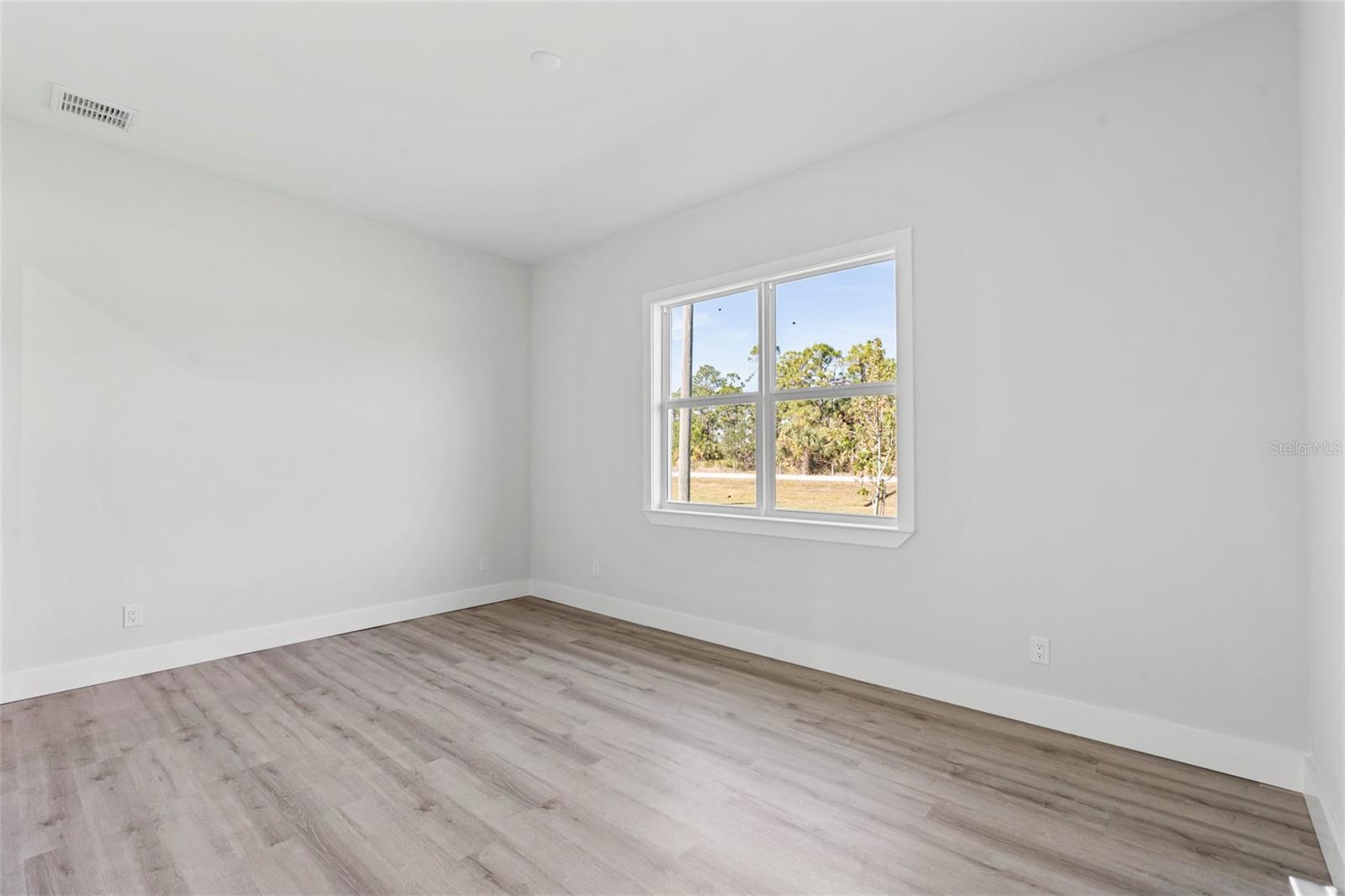 Image 16 of 20 For 25434 Alicante Drive