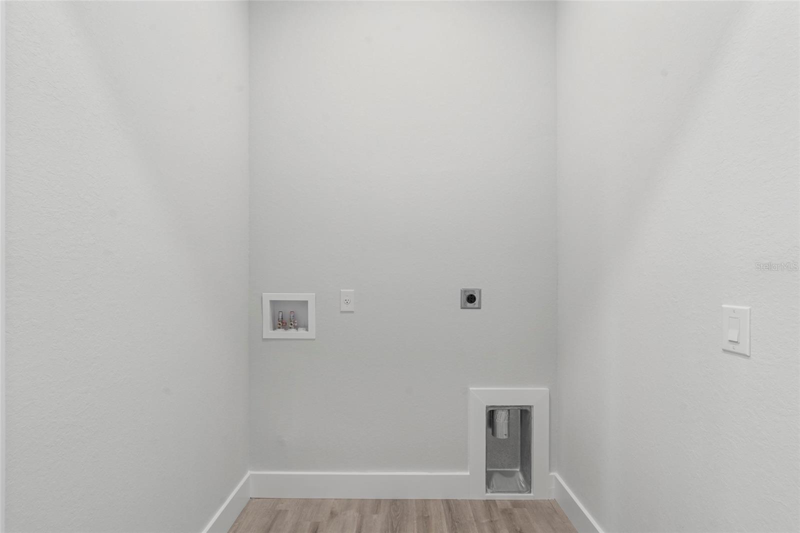 Image 19 of 20 For 25434 Alicante Drive