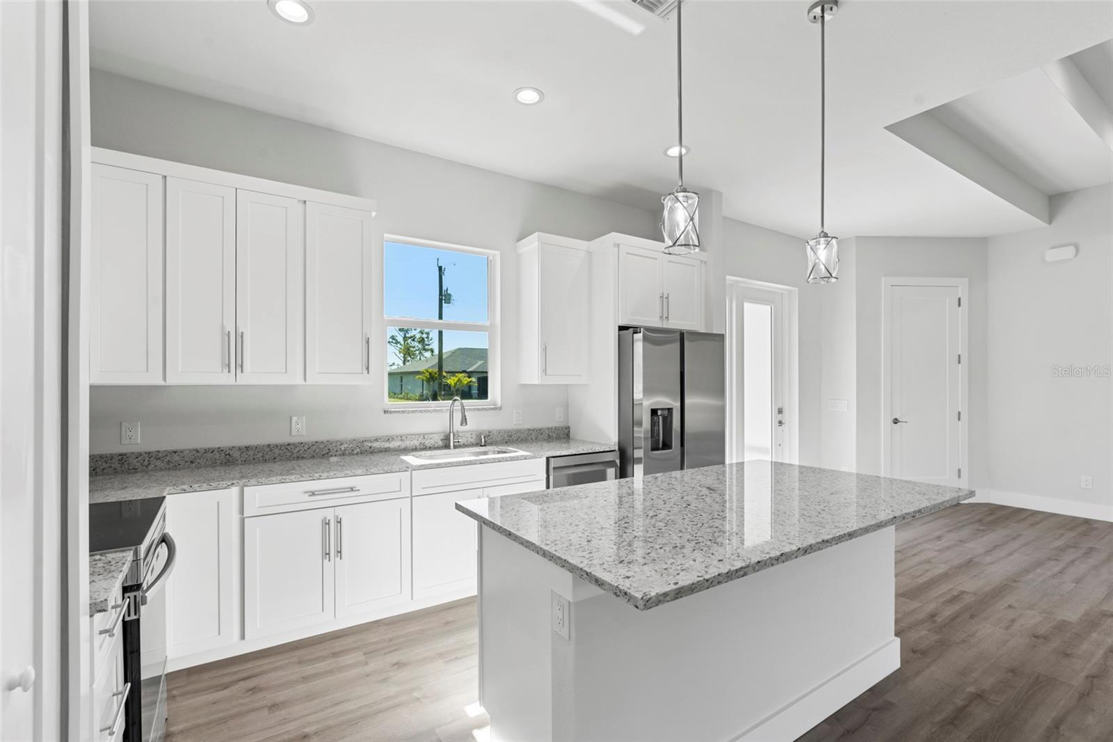 Image 4 of 20 For 25434 Alicante Drive