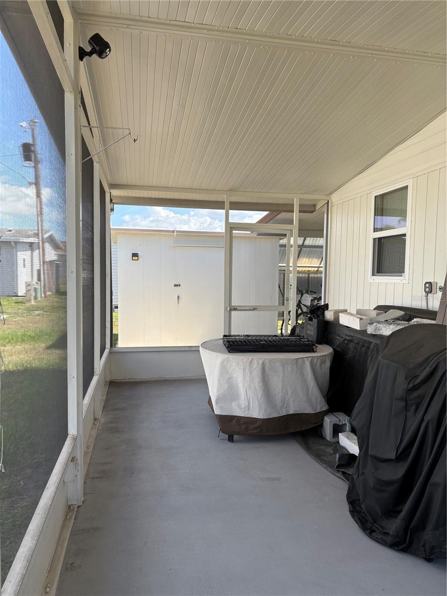 Image 20 of 41 For 11144 101st Way 143