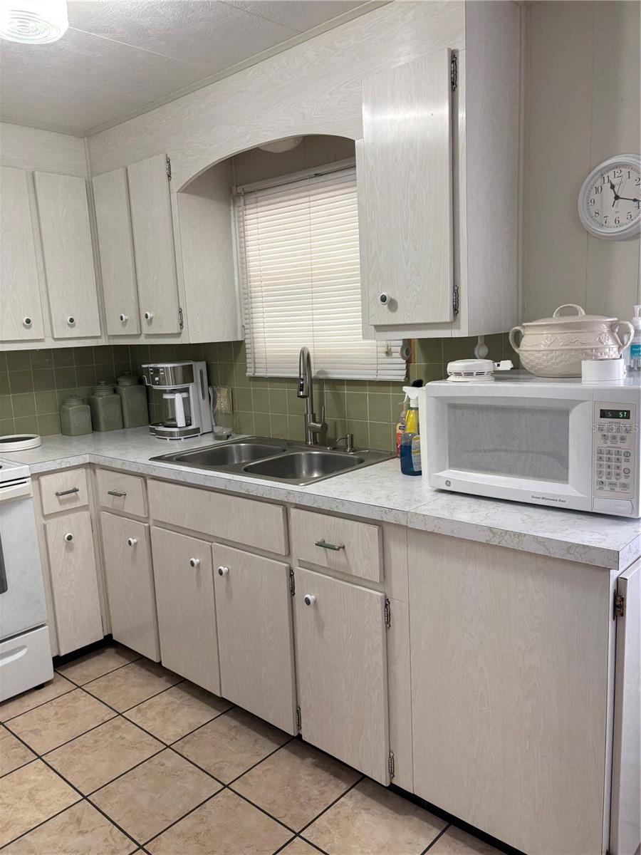 Image 3 of 41 For 11144 101st Way 143