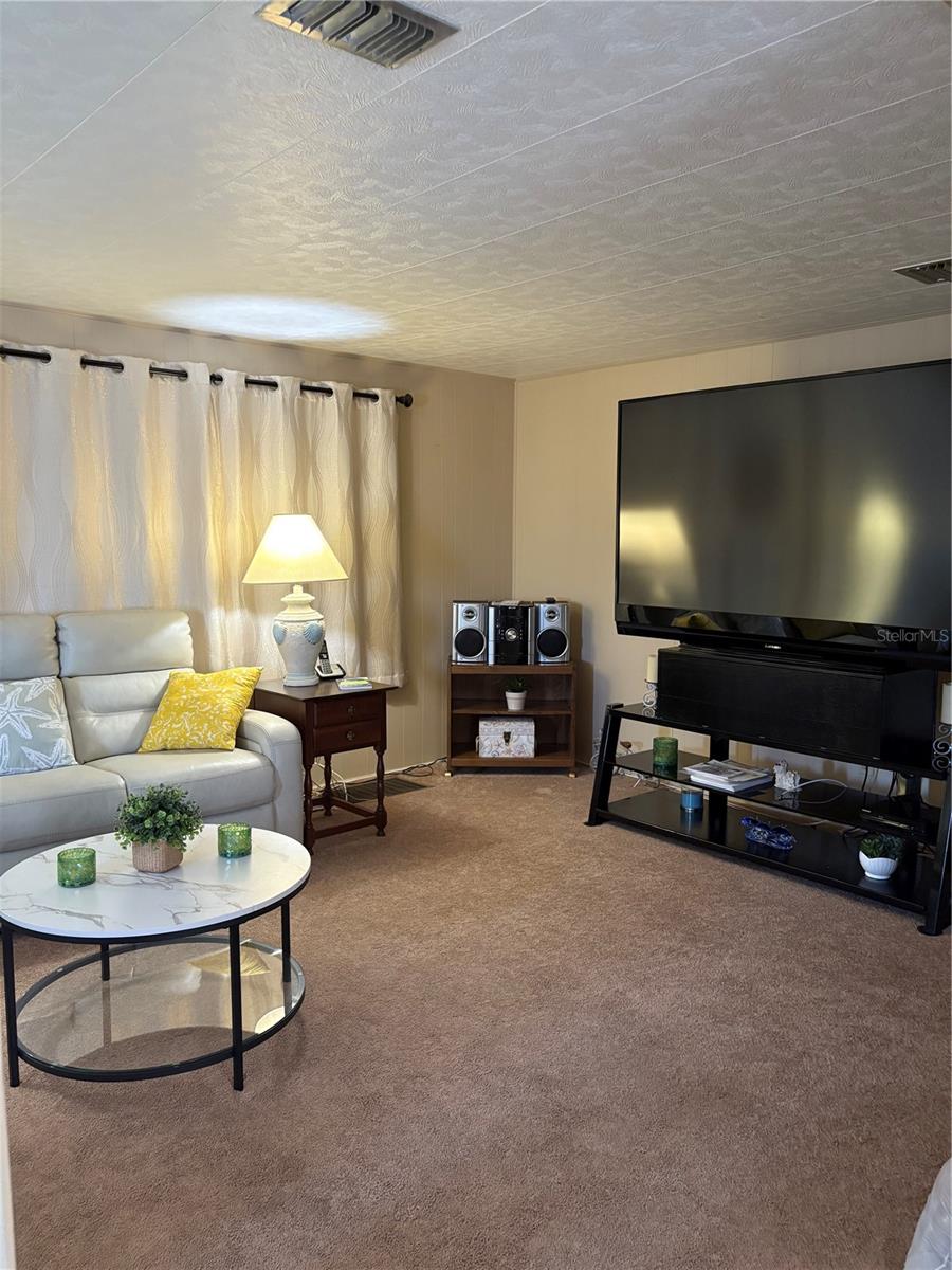 Image 7 of 41 For 11144 101st Way 143