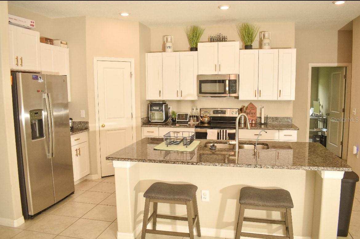 Image 13 of 24 For 16623 Carlton Pond Street
