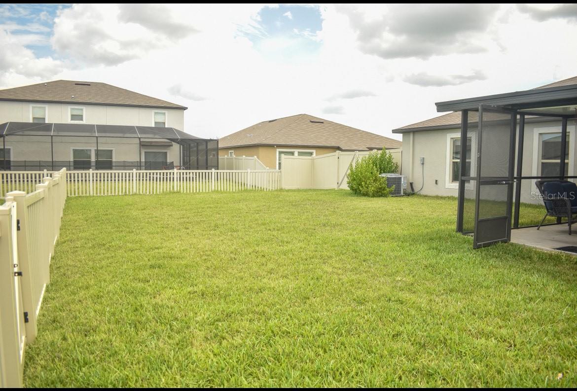 Image 9 of 24 For 16623 Carlton Pond Street