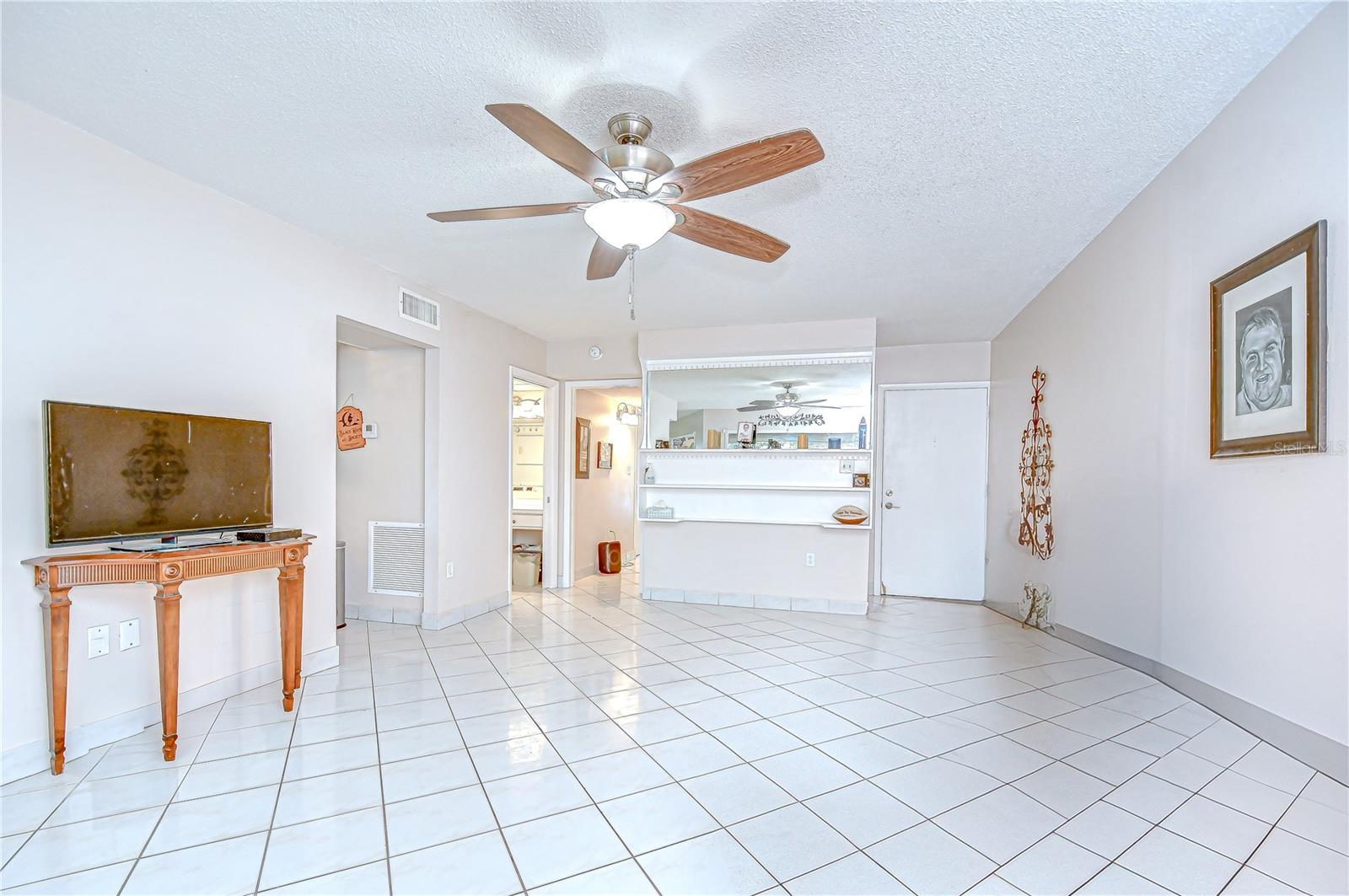 Image 10 of 57 For 1655 Highland Avenue B118