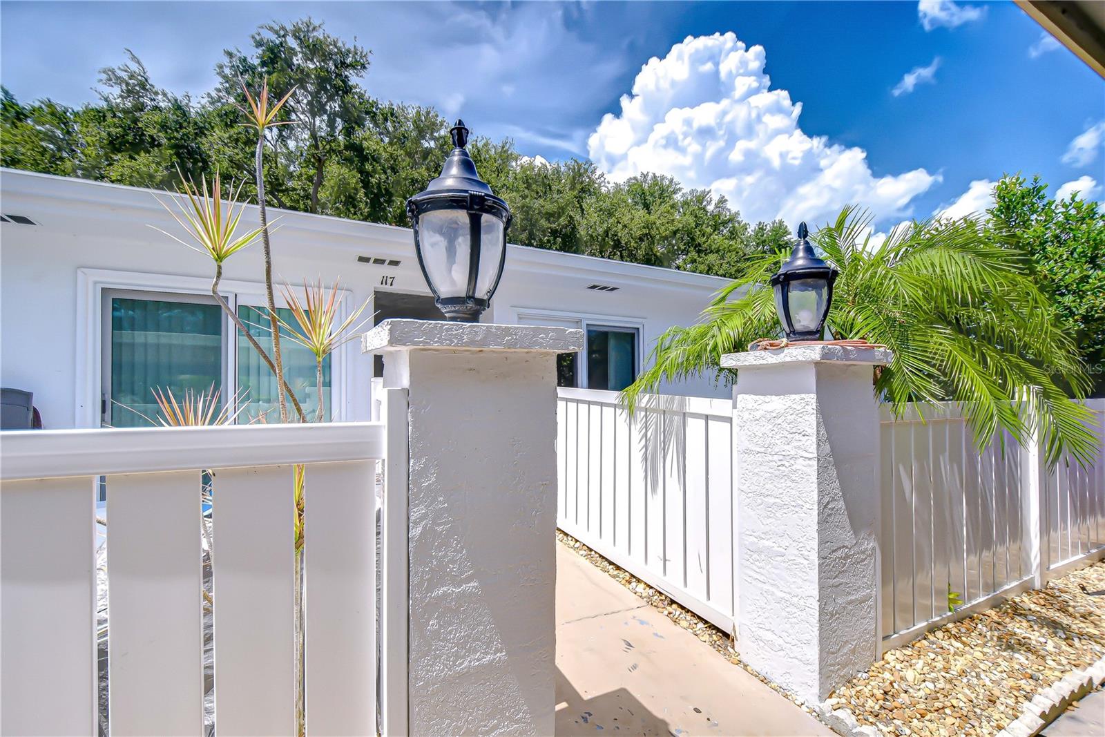Image 3 of 57 For 1655 Highland Avenue B118