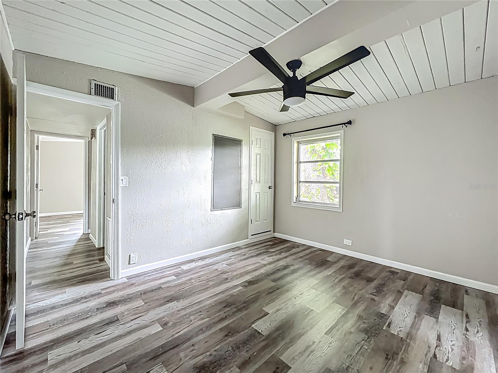 Image 22 of 45 For 93 Mariana Avenue