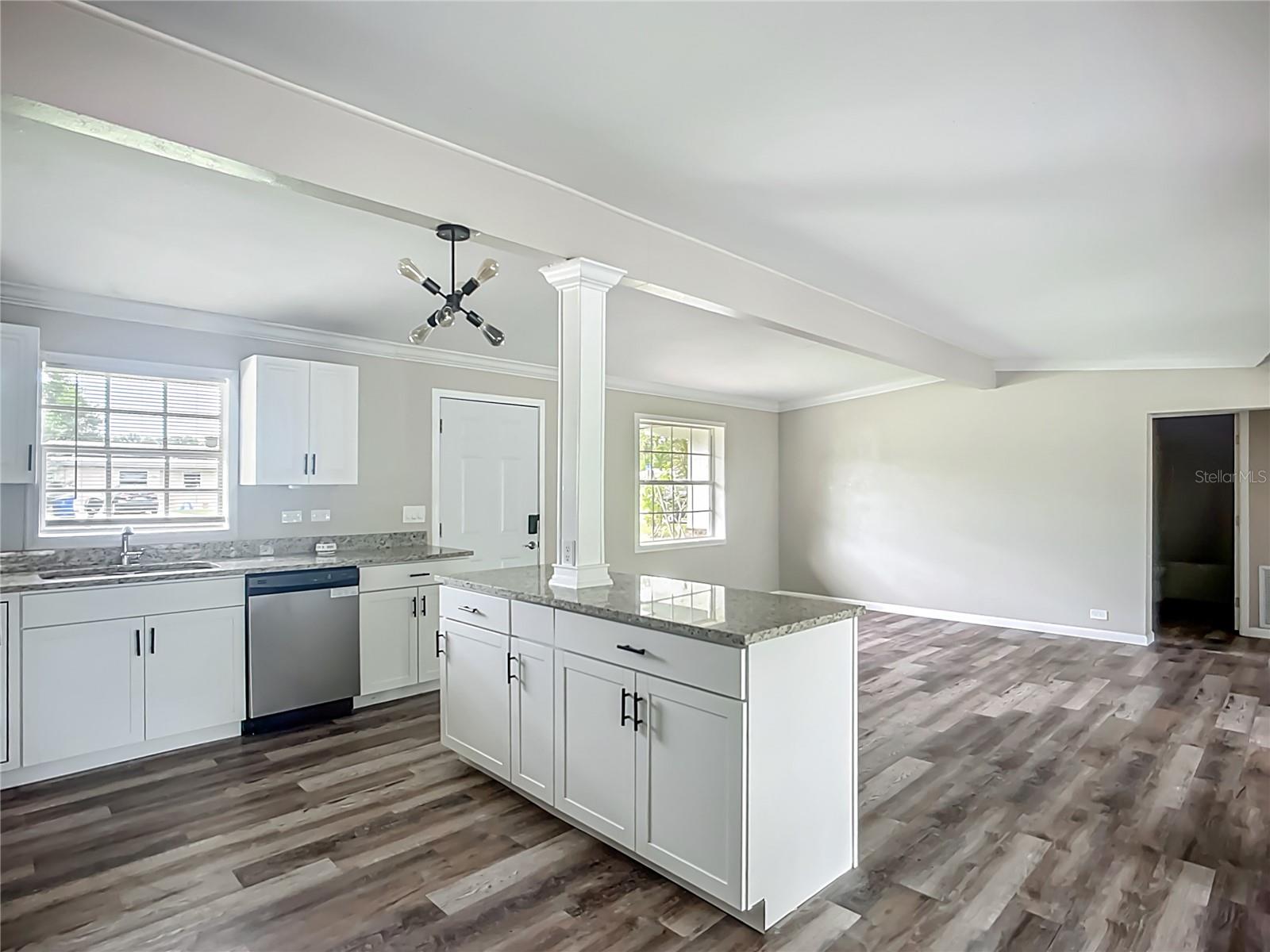 Image 31 of 45 For 93 Mariana Avenue