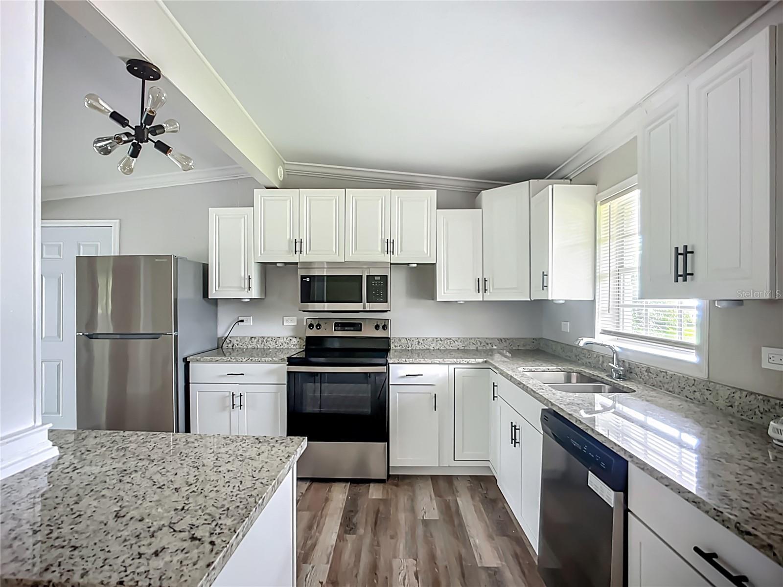 Image 33 of 45 For 93 Mariana Avenue