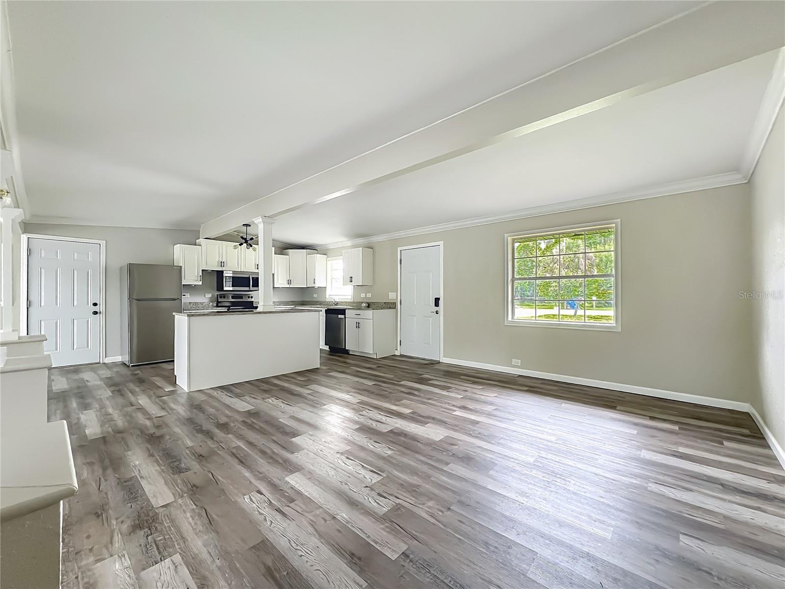 Image 38 of 45 For 93 Mariana Avenue