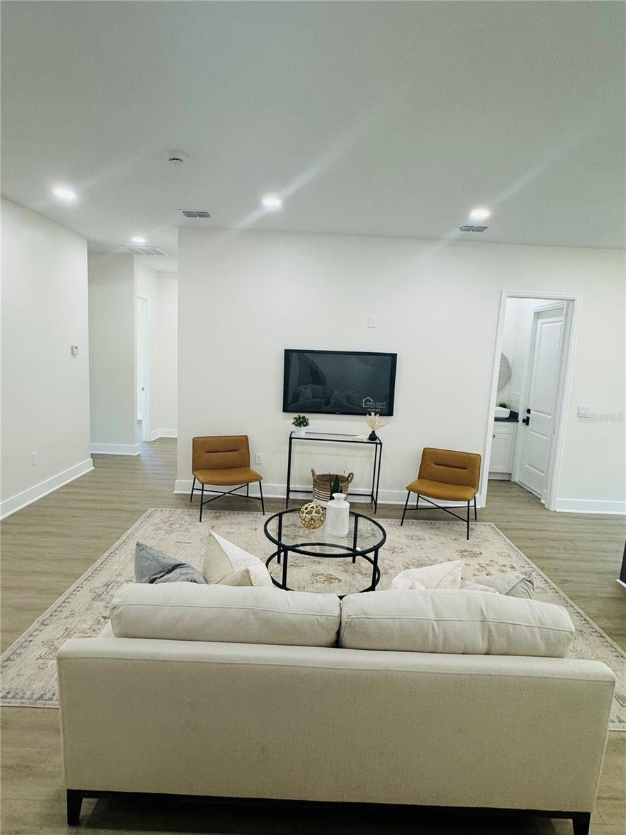 Image 21 of 65 For 723 113th Avenue