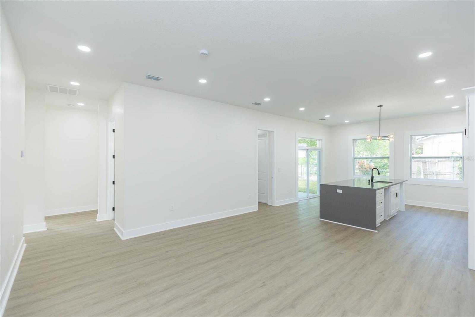 Image 29 of 65 For 723 113th Avenue
