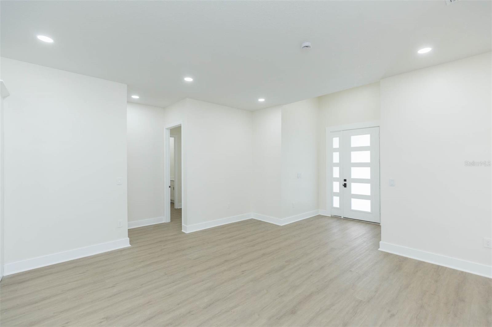 Image 30 of 65 For 723 113th Avenue