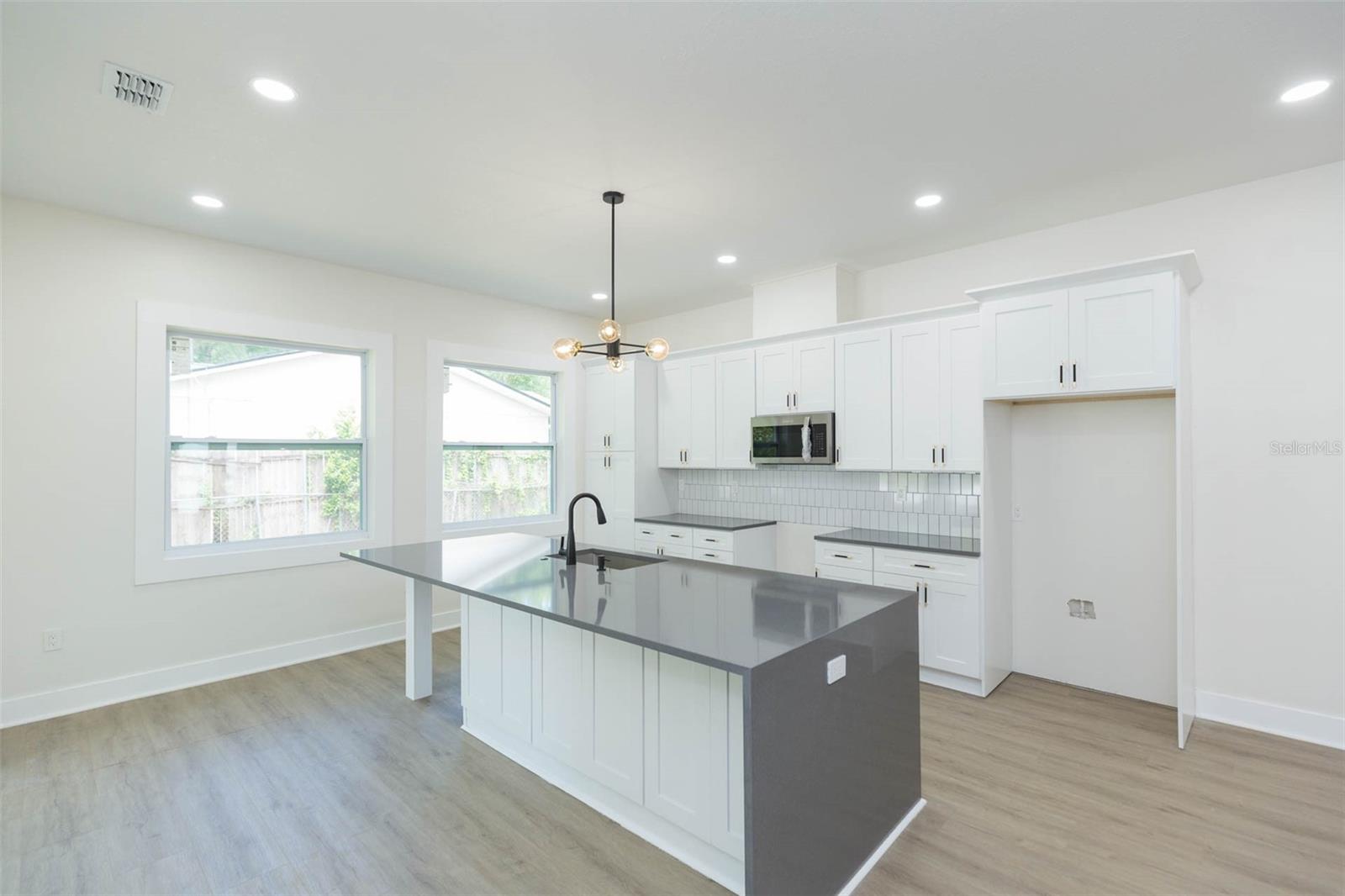 Image 31 of 65 For 723 113th Avenue