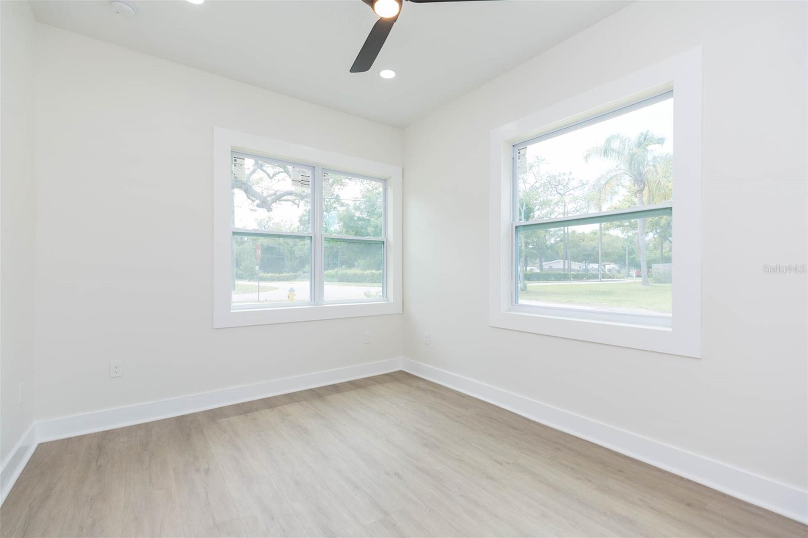 Image 43 of 65 For 723 113th Avenue