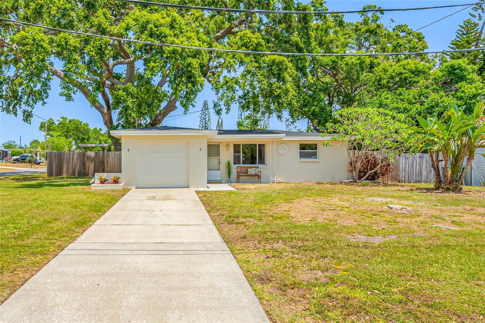 Details for 10599 111th Avenue N, LARGO, FL 33773