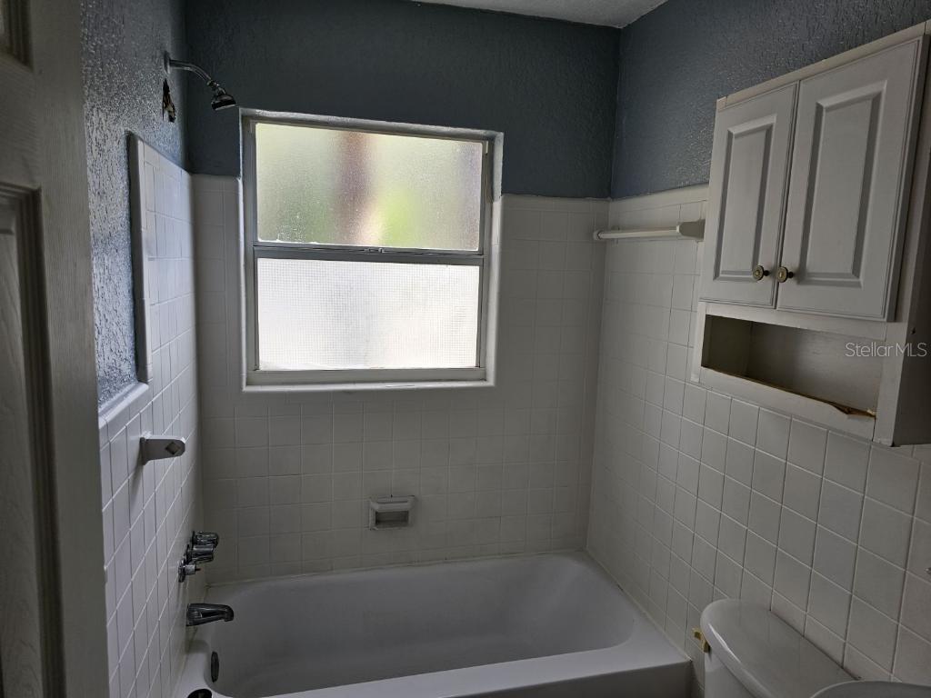 Image 8 of 20 For 212 Church Avenue 107