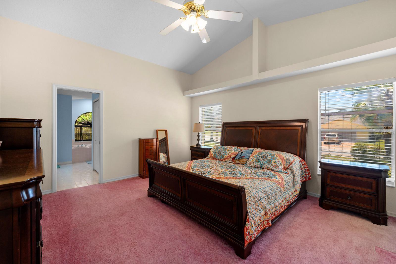 Listing photo id 12 for 10228 Yellow Pine Way