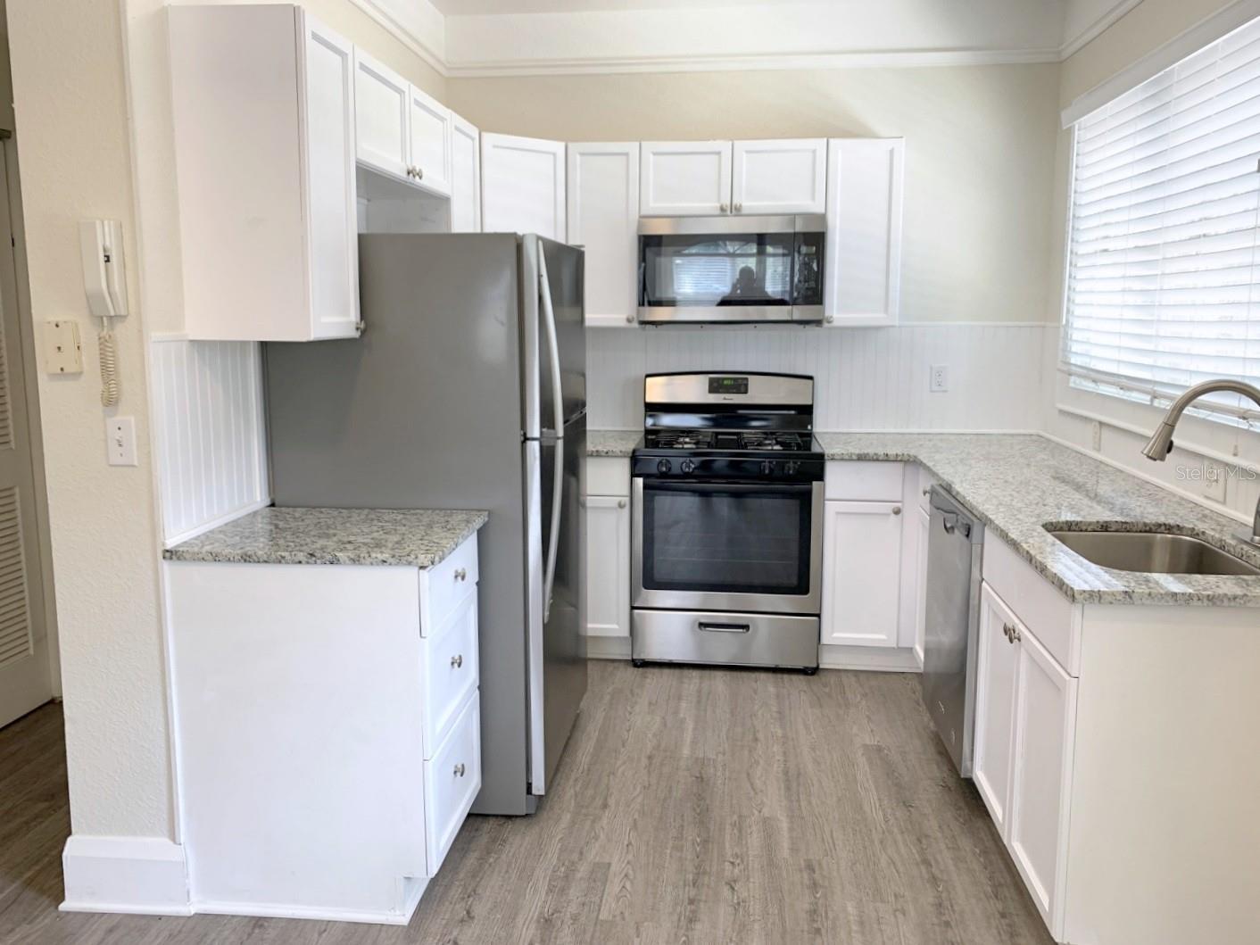 Image 6 of 17 For 209 Westland  A
