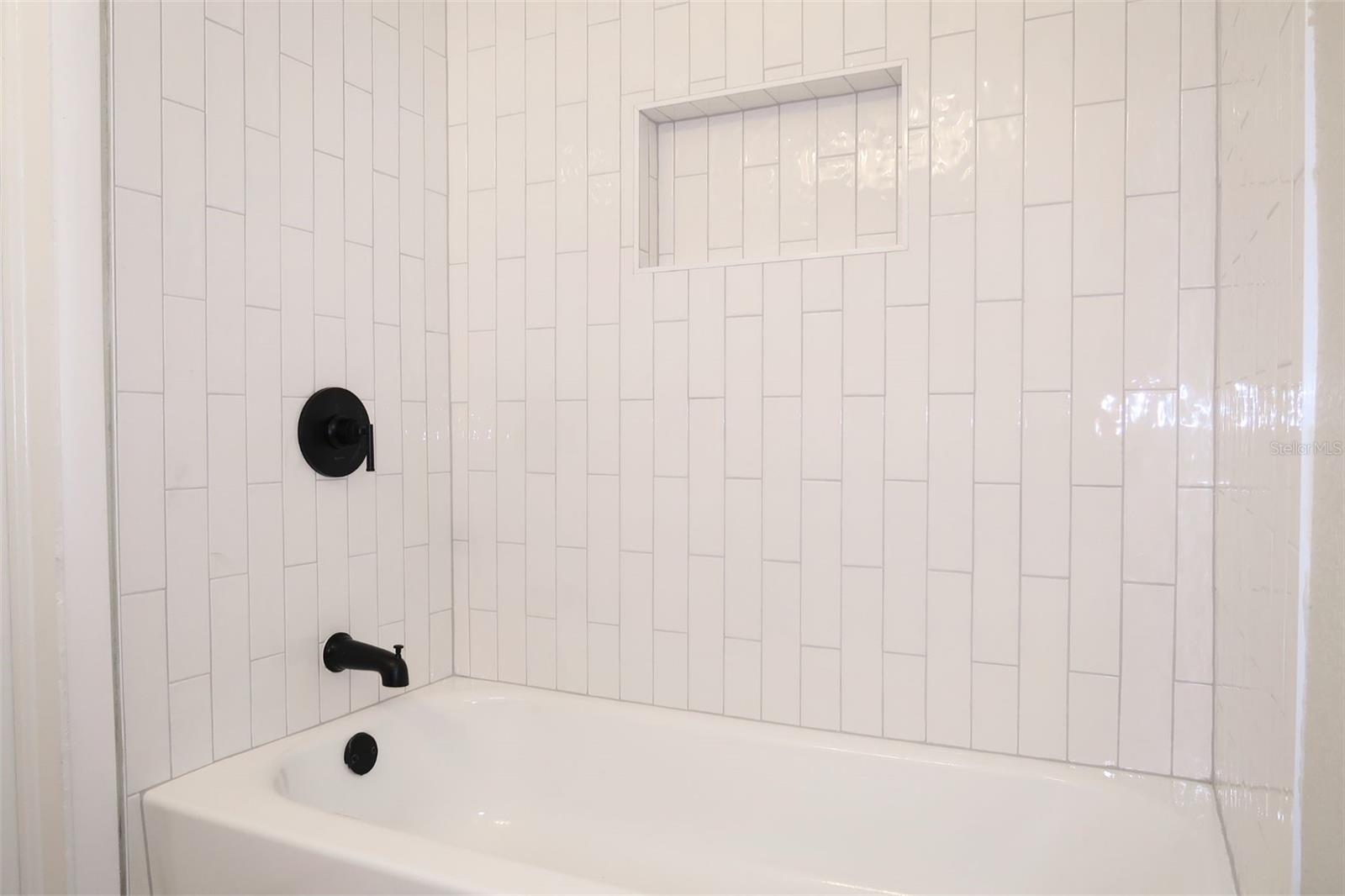 Image 11 of 16 For 4572 33rd Avenue N