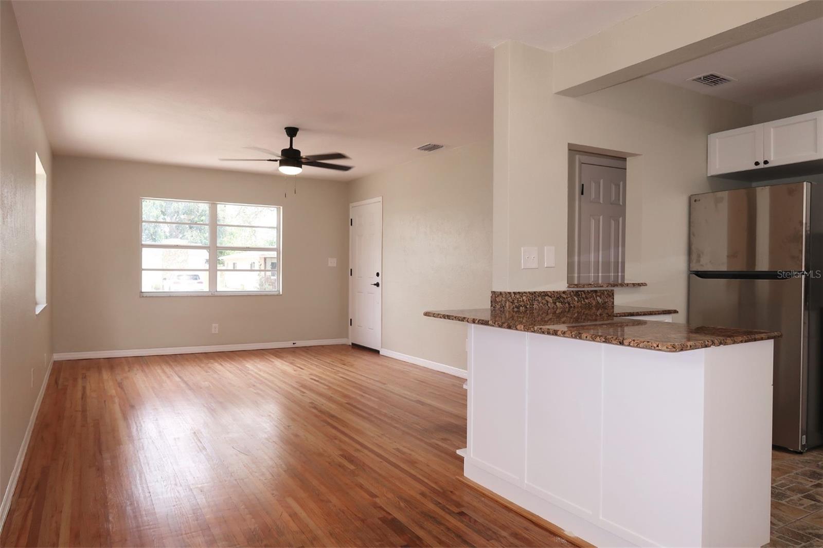 Image 4 of 16 For 4572 33rd Avenue N