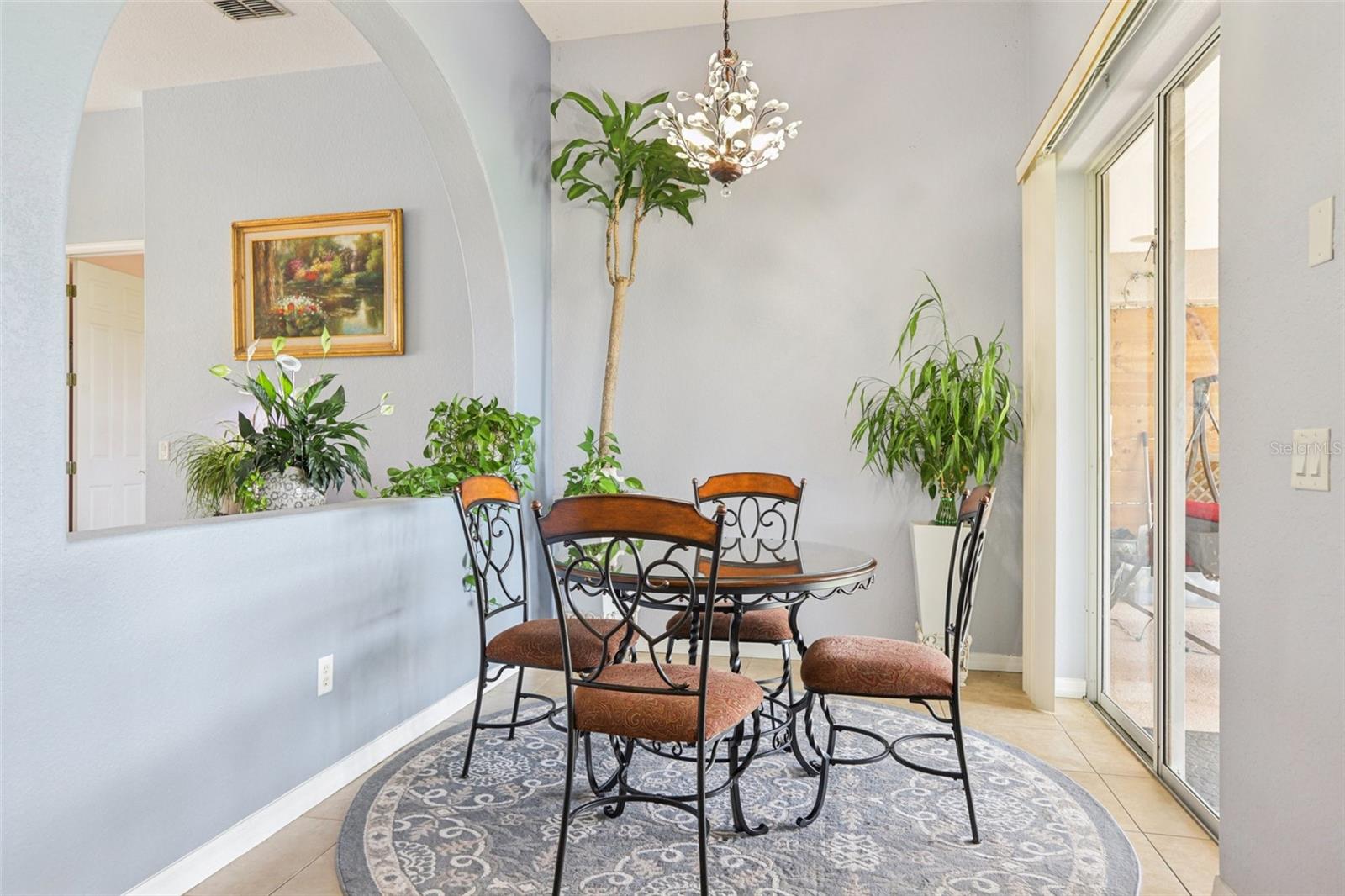 Image 11 of 43 For 10435 Deerberry Drive