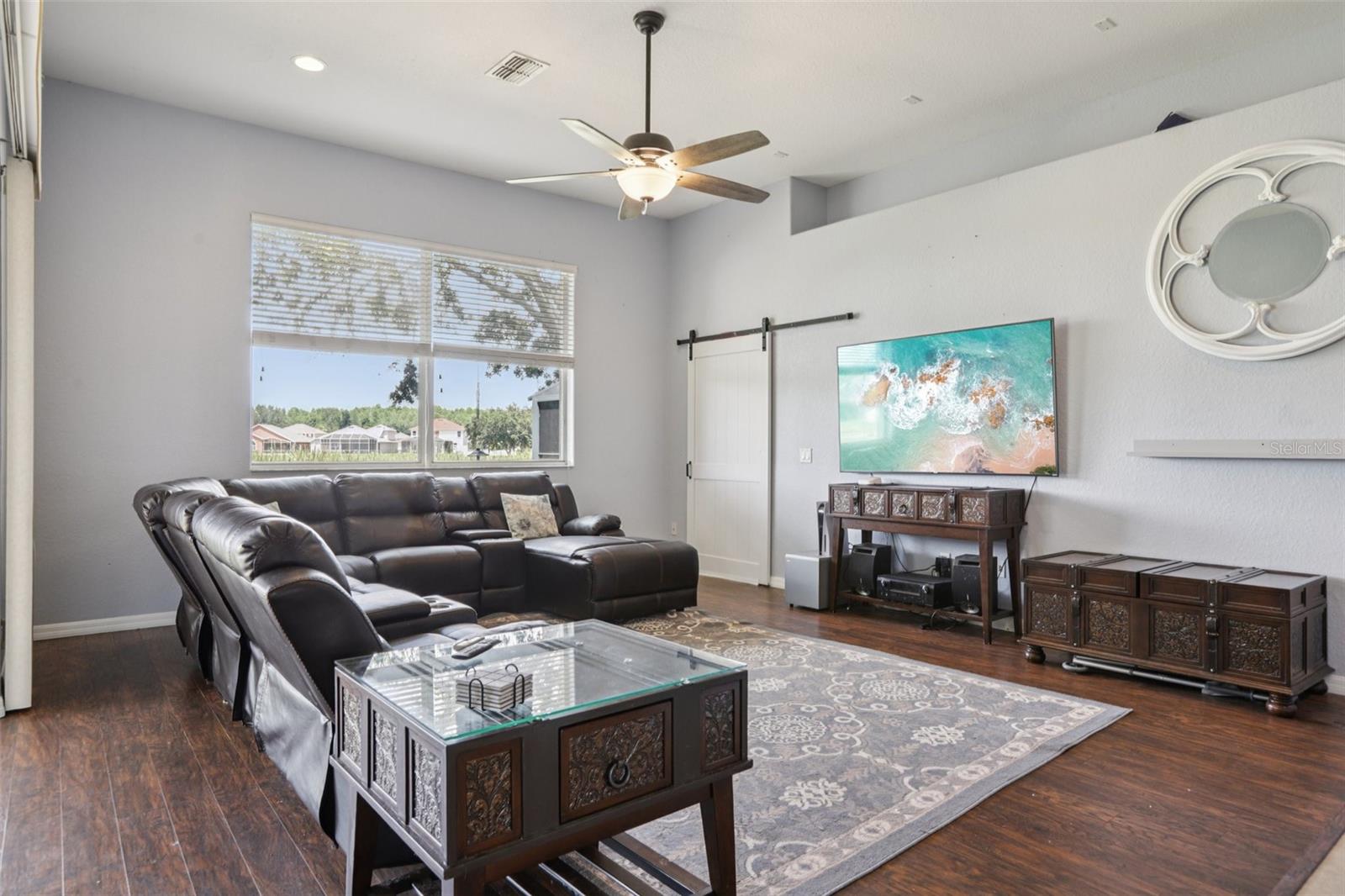Image 14 of 43 For 10435 Deerberry Drive