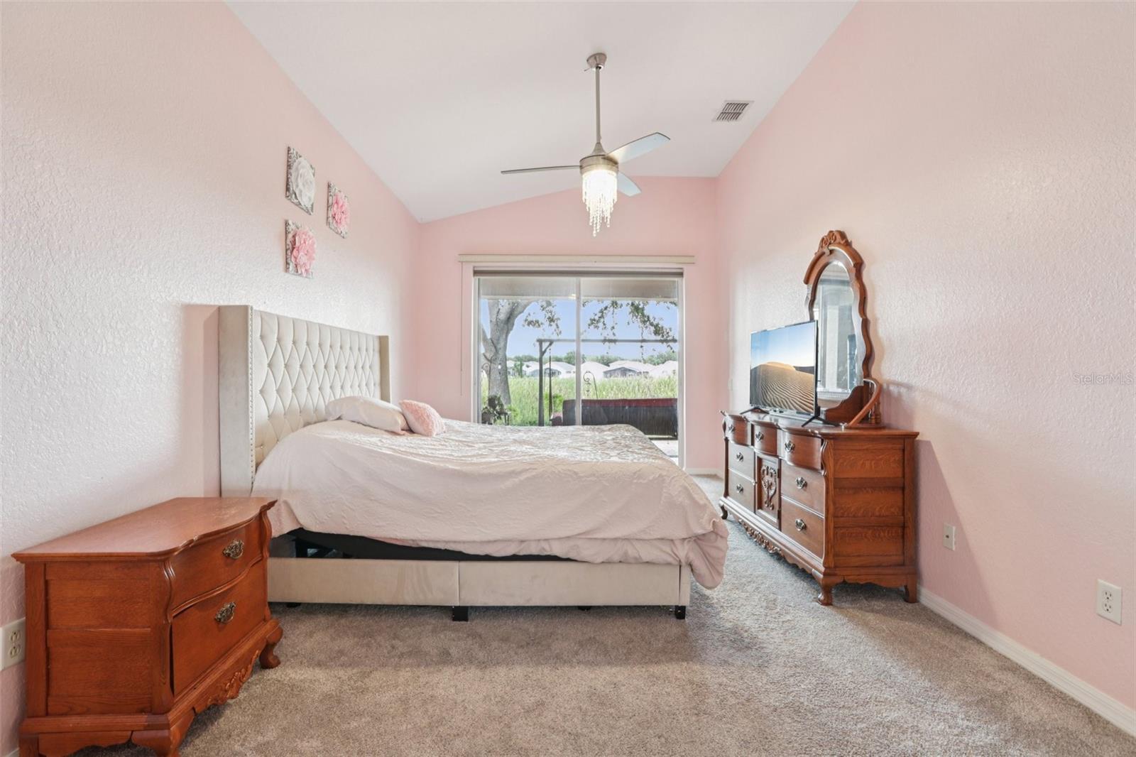 Image 17 of 43 For 10435 Deerberry Drive