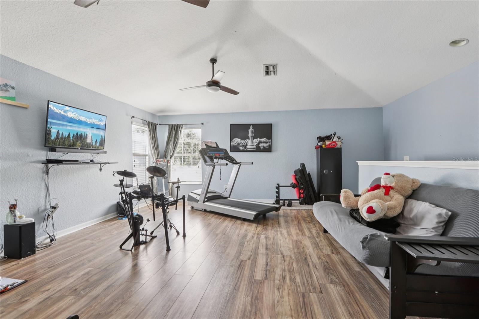Image 30 of 43 For 10435 Deerberry Drive