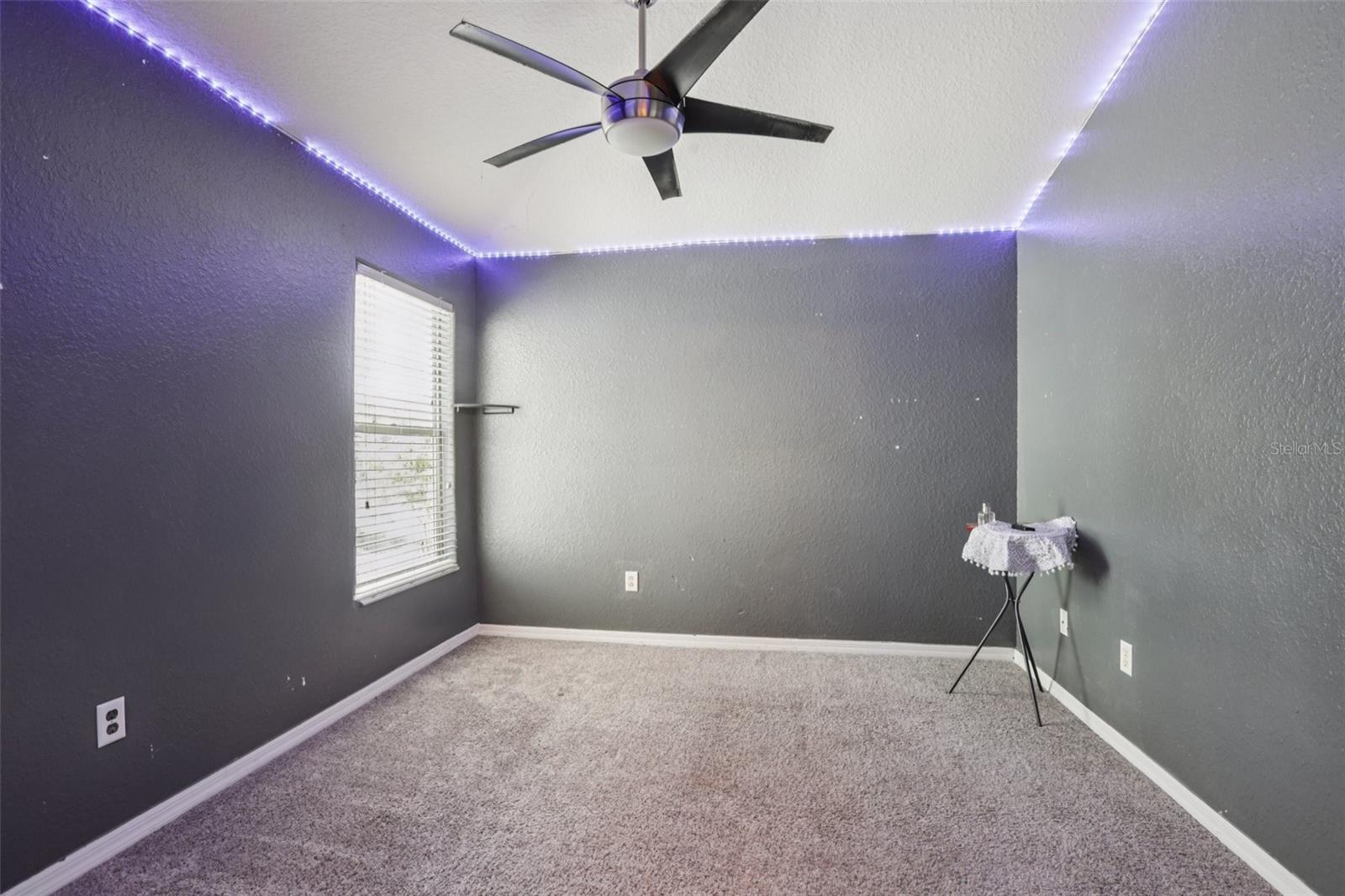 Image 31 of 43 For 10435 Deerberry Drive