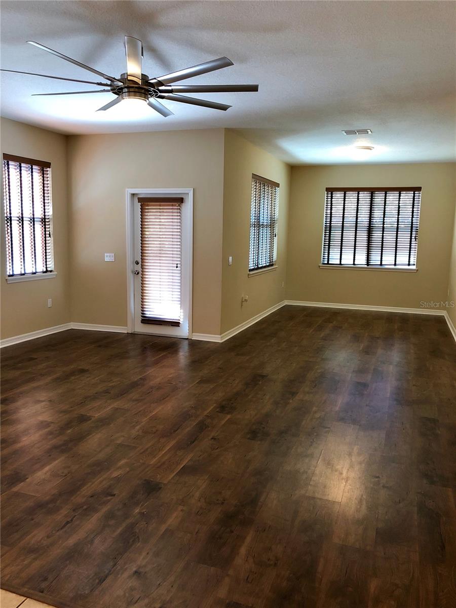 Listing photo id 8 for 11603 Tangle Stone Drive