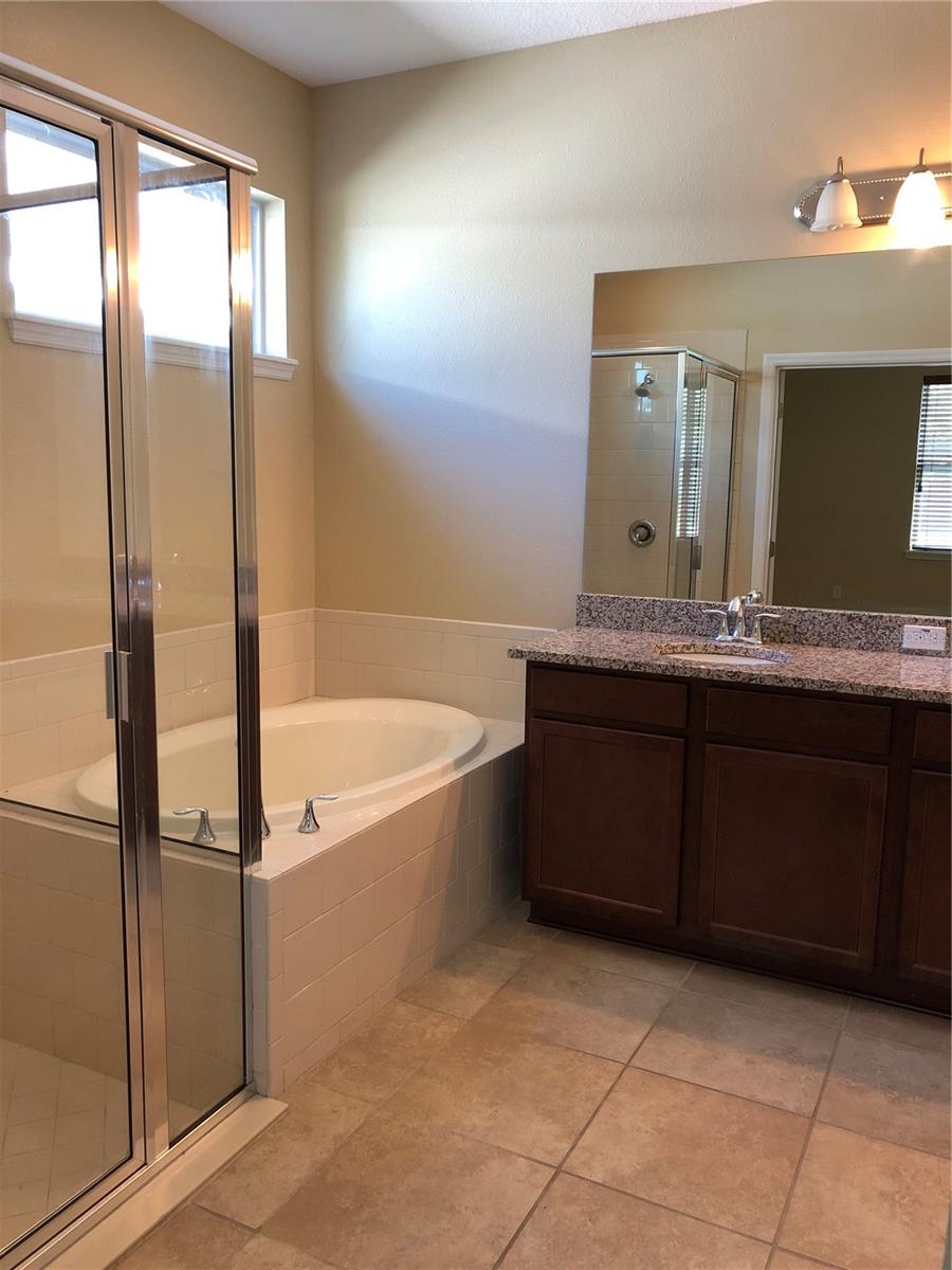 Listing photo id 15 for 11603 Tangle Stone Drive
