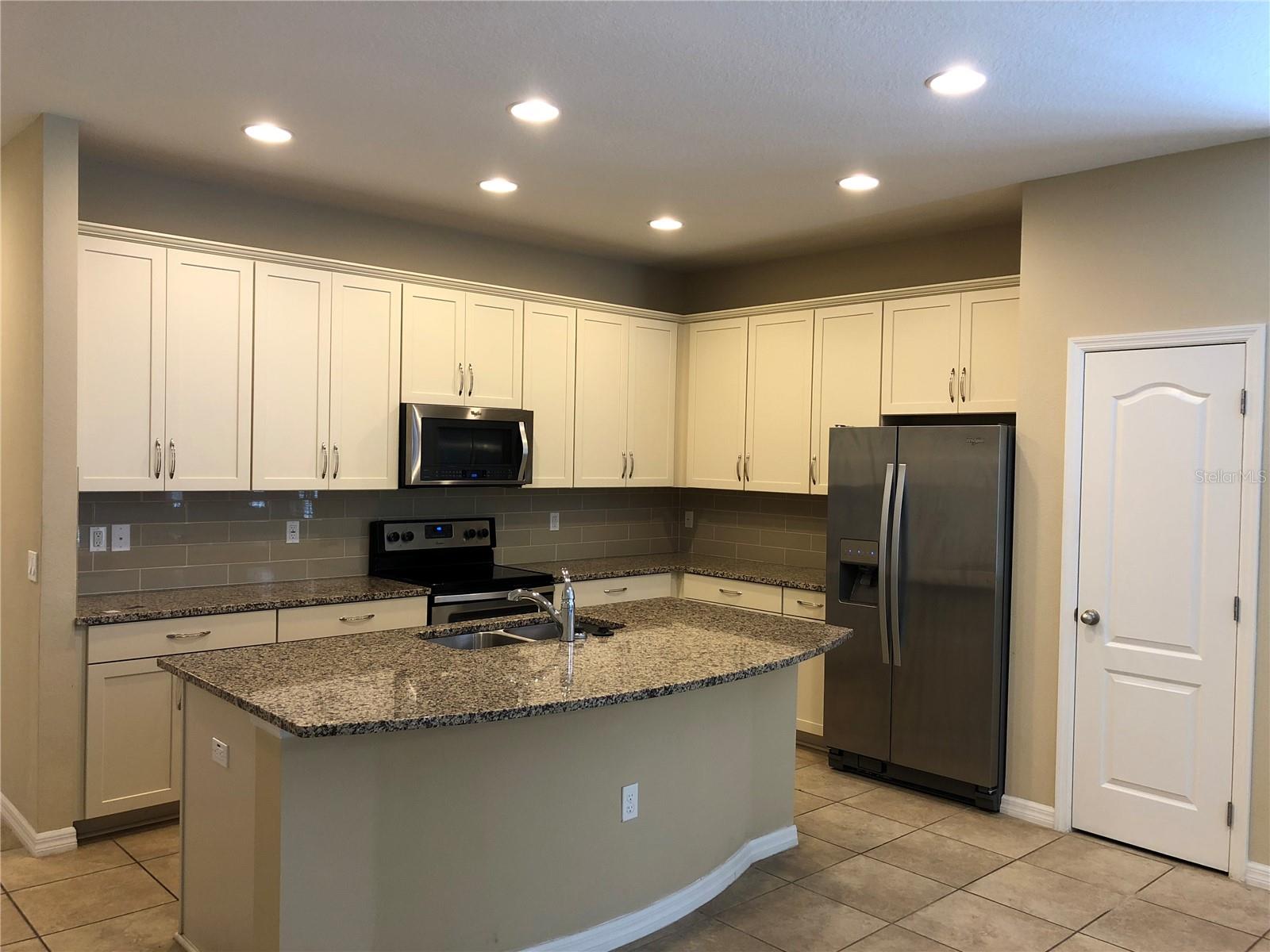 Listing photo id 4 for 11603 Tangle Stone Drive