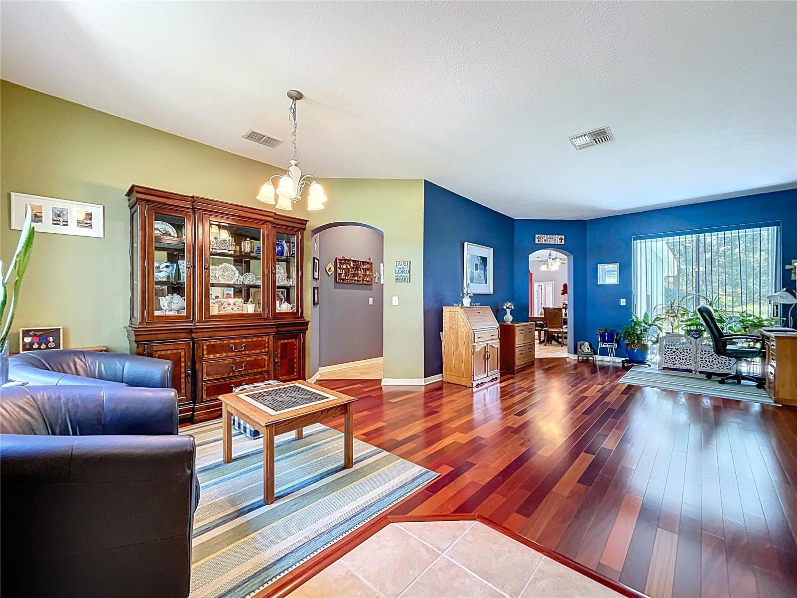 Image 14 of 41 For 4315 Whittner Drive