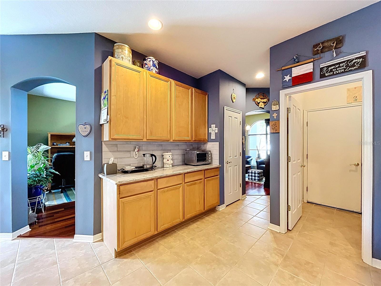 Image 25 of 41 For 4315 Whittner Drive