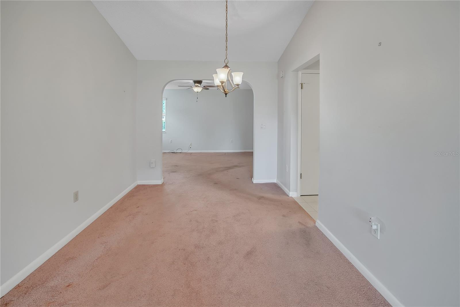 Image 11 of 57 For 5402 Rosewall Circle