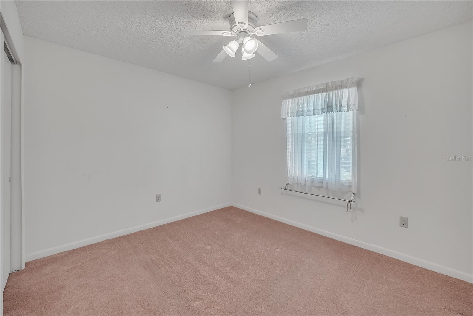 Image 18 of 57 For 5402 Rosewall Circle