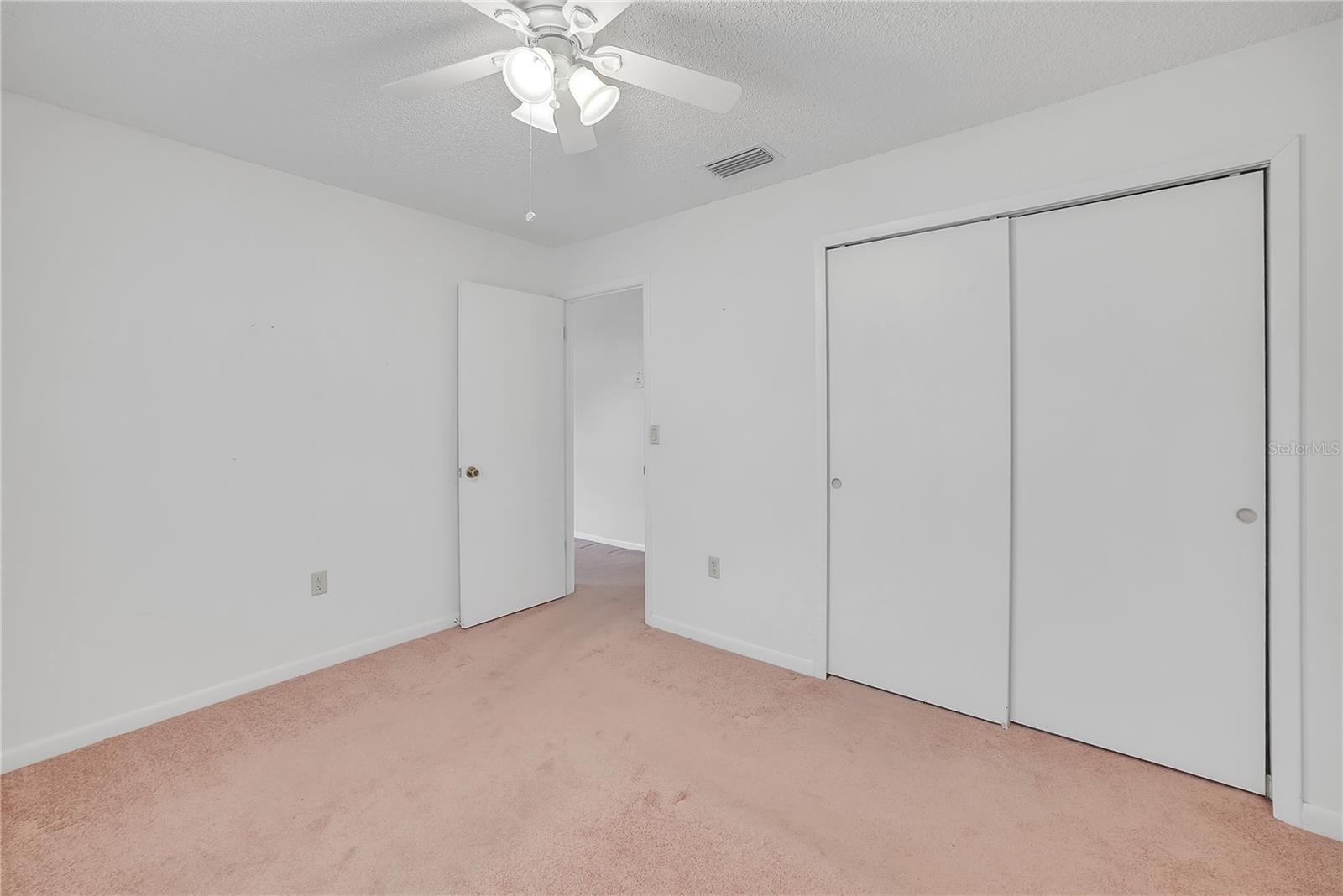 Image 19 of 57 For 5402 Rosewall Circle