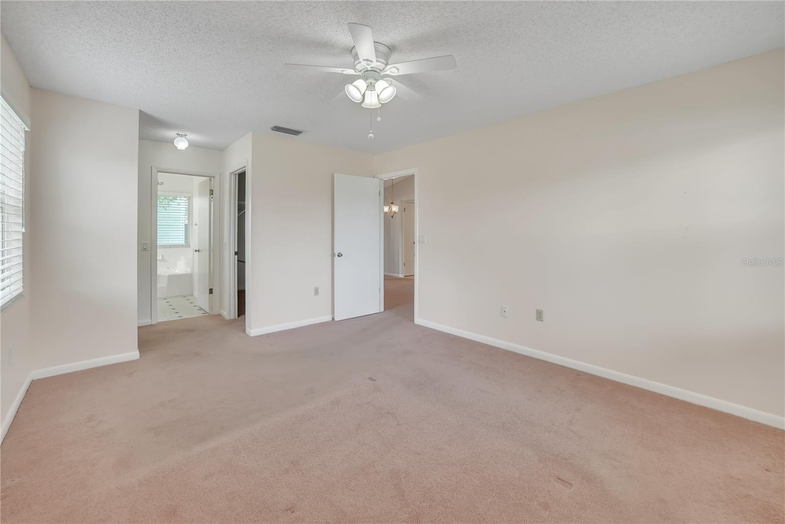 Image 28 of 57 For 5402 Rosewall Circle