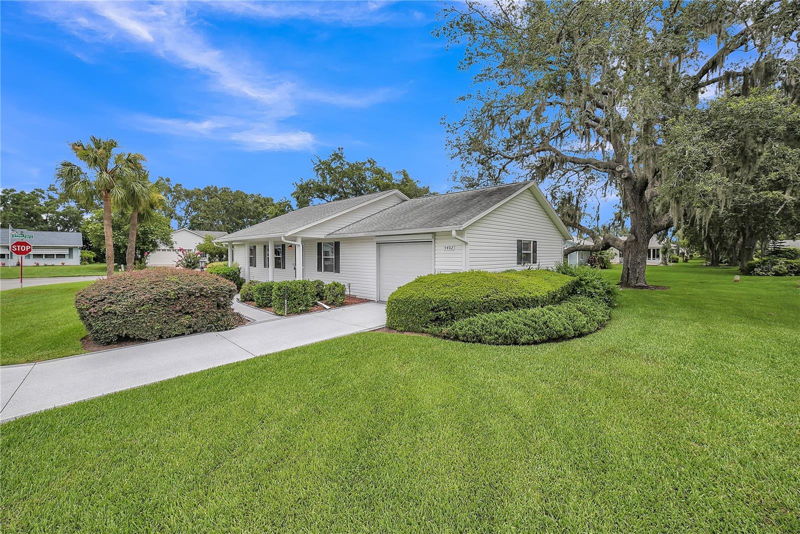 Image 43 of 57 For 5402 Rosewall Circle