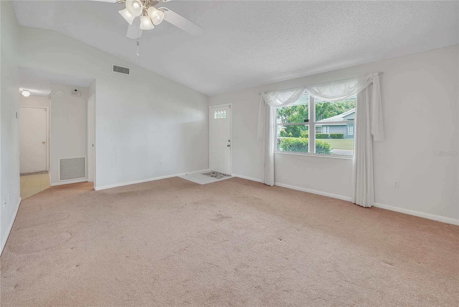 Image 9 of 57 For 5402 Rosewall Circle