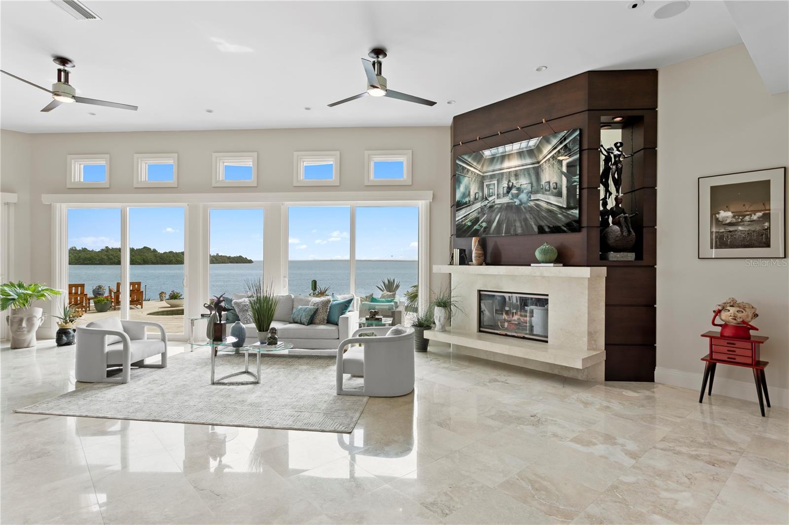 Listing photo id 14 for 2279 Mermaid Point Ne