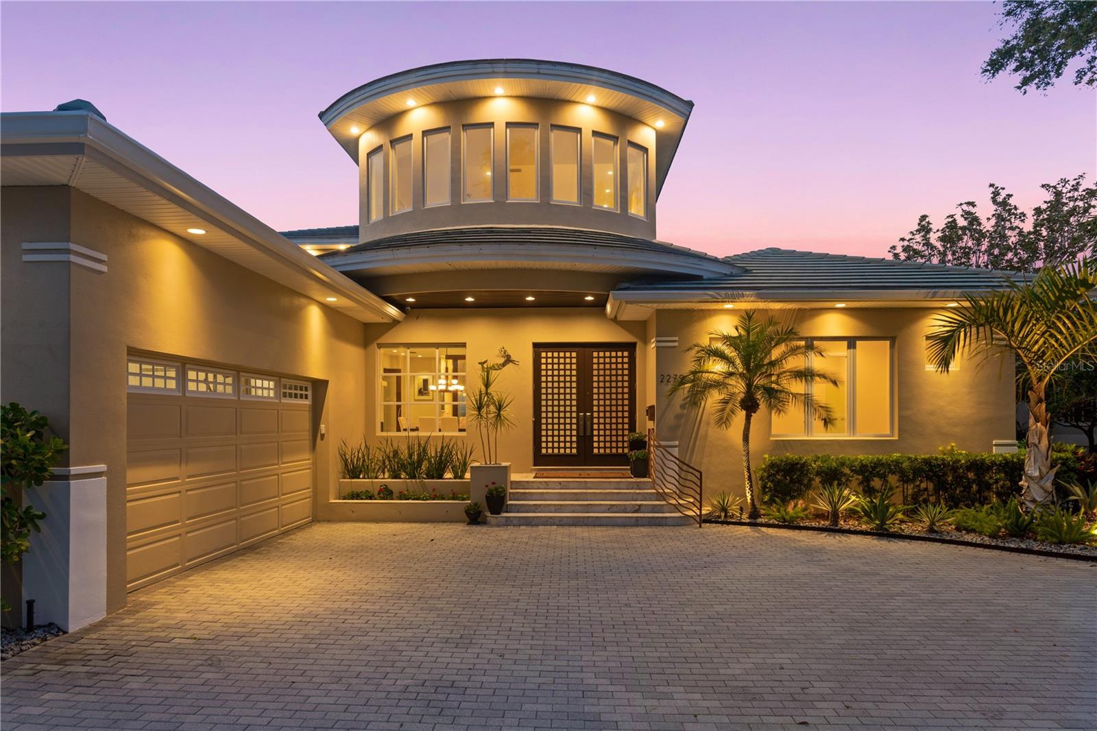 Listing photo id 1 for 2279 Mermaid Point Ne