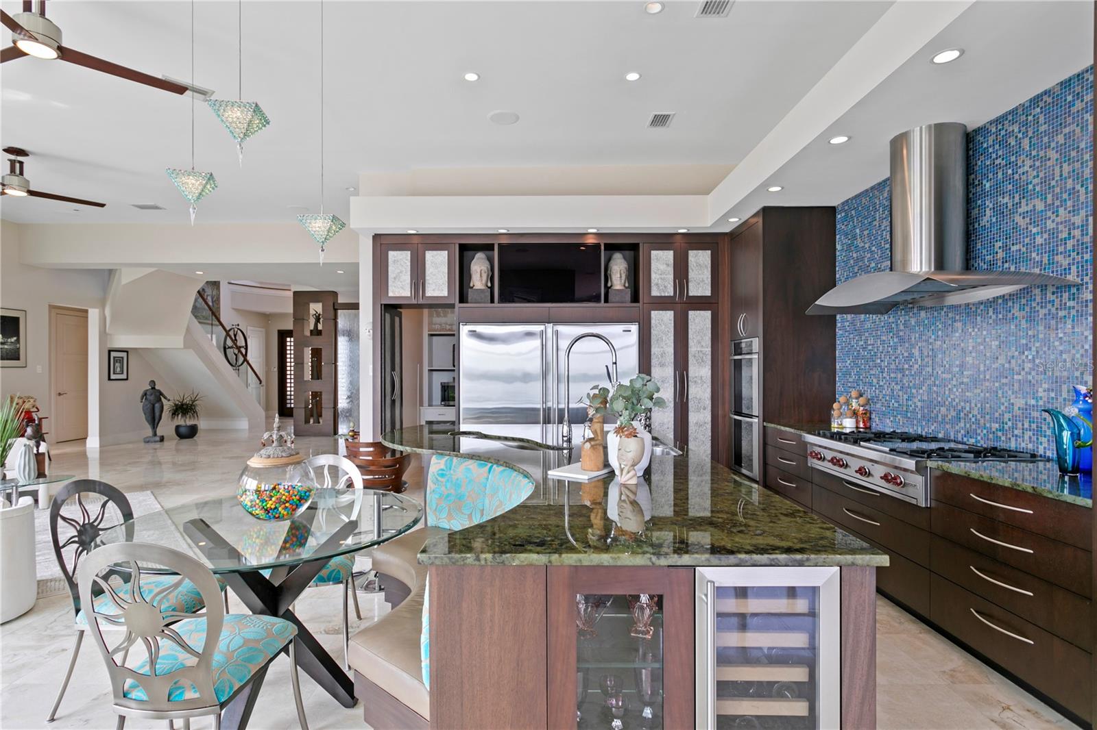 Listing photo id 28 for 2279 Mermaid Point Ne